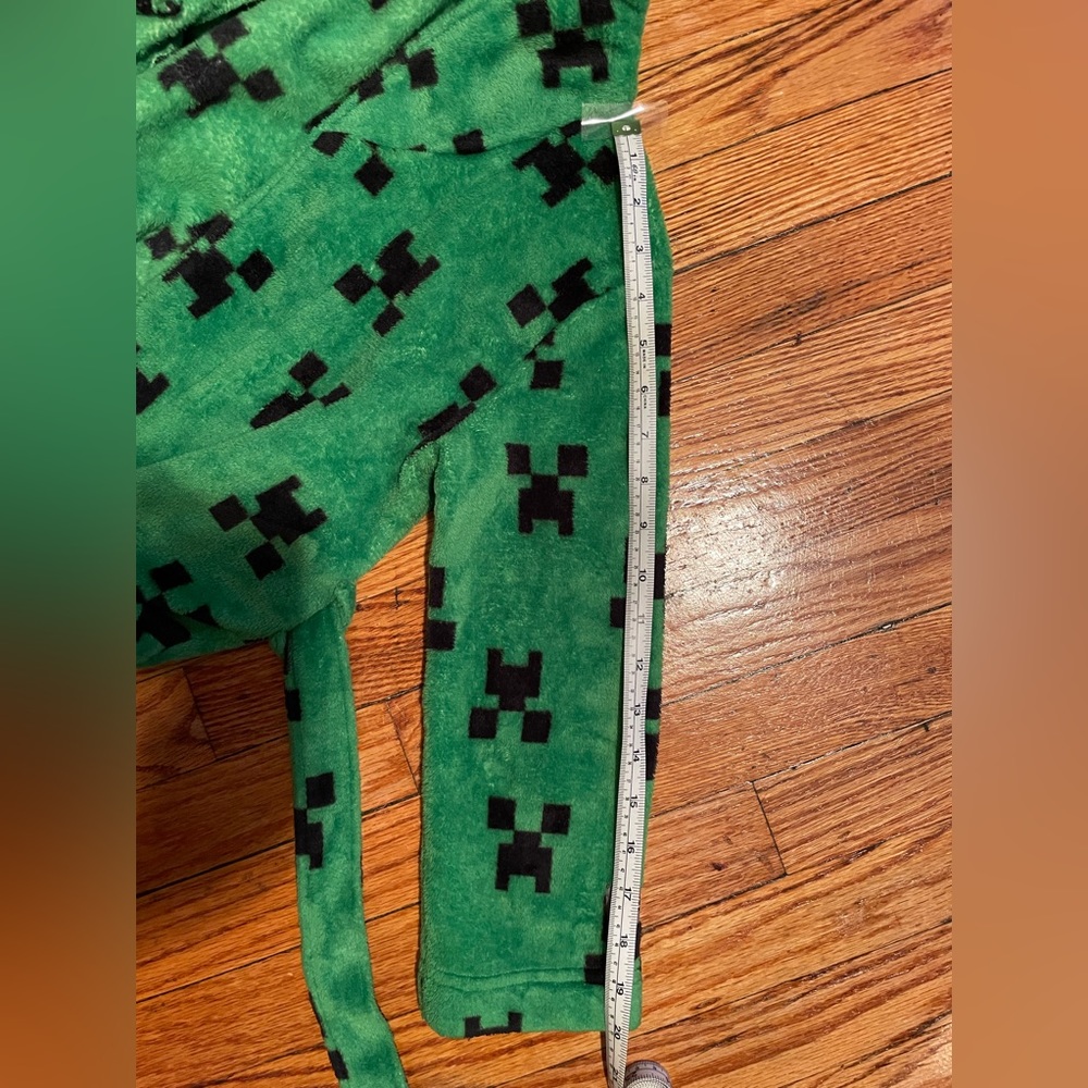 Minecraft Boys Robe - Picture 7 of 7